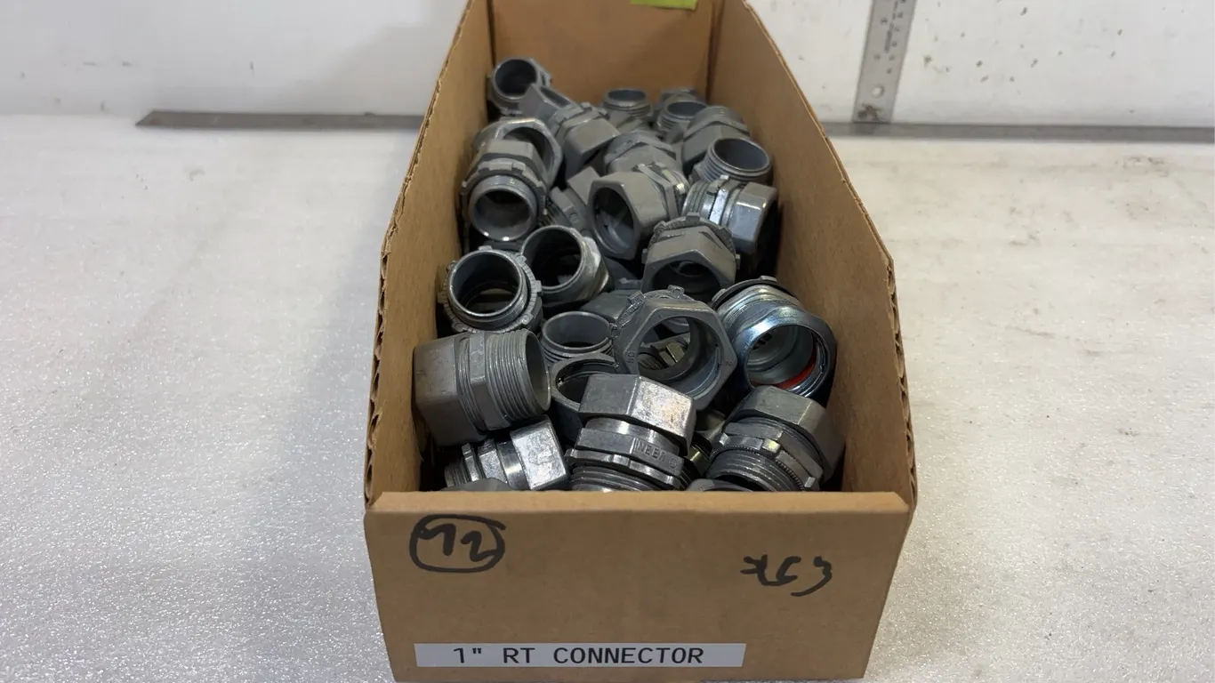 Box of 1" Rain Tight Connectors, approx 53 pce *Unreserved*