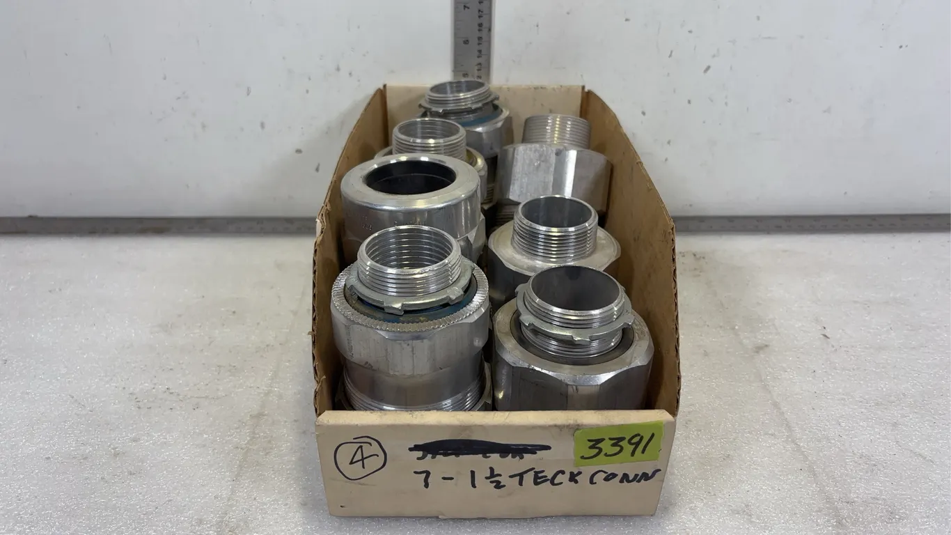 Box of Assorted Cable Fittings, approx. 7 pce *Unreserved*