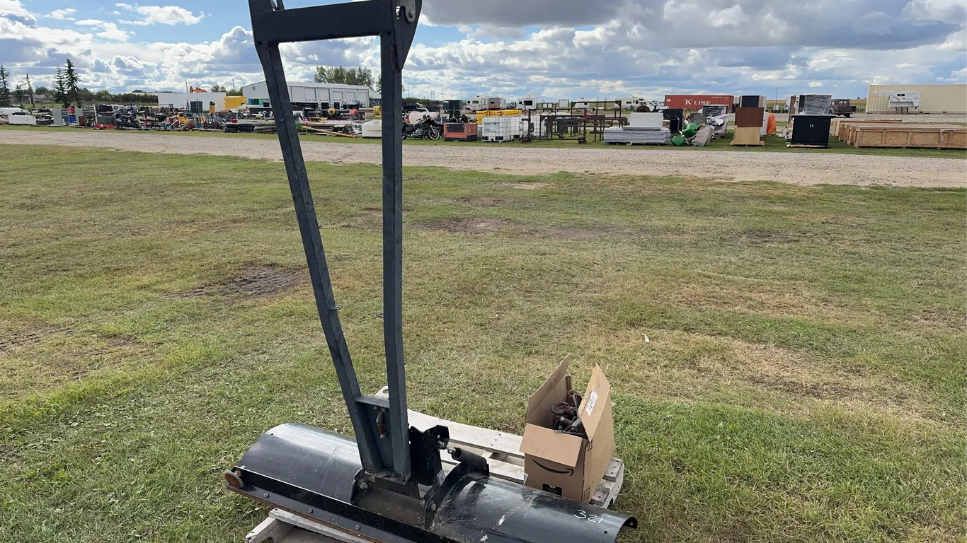 ATV Snow Plow w/ Universal Adaptor & Winch, 4'6'' Smooth Blade *Unreserved*