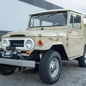 1969 TOYOTA LAND CRUISER FJ40