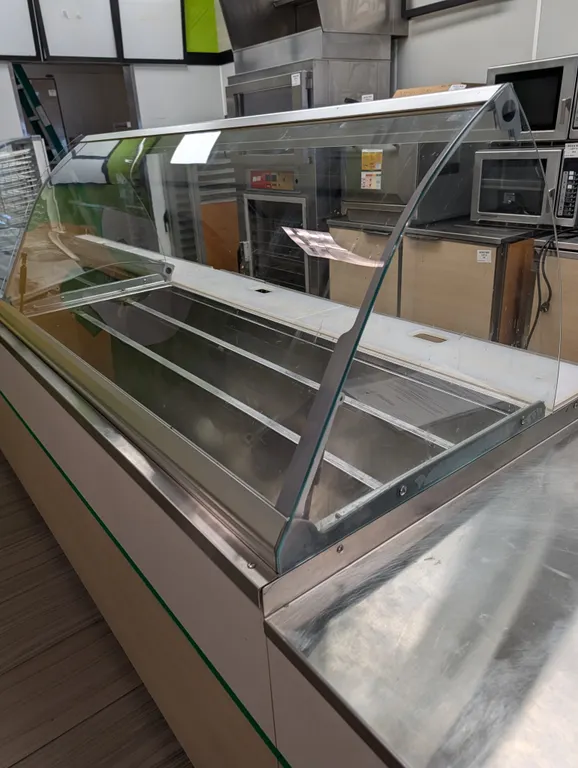 Duke Refrigerated Salad Prep Table wih Breath Guard - Model # SUB-CP-TC60M - 120 Volts; 1 Phase