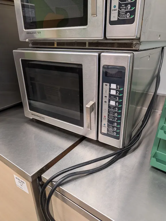 Menu Master Digital Programmable Microwave - Model # RFS-TSW - 2,000 Watts
