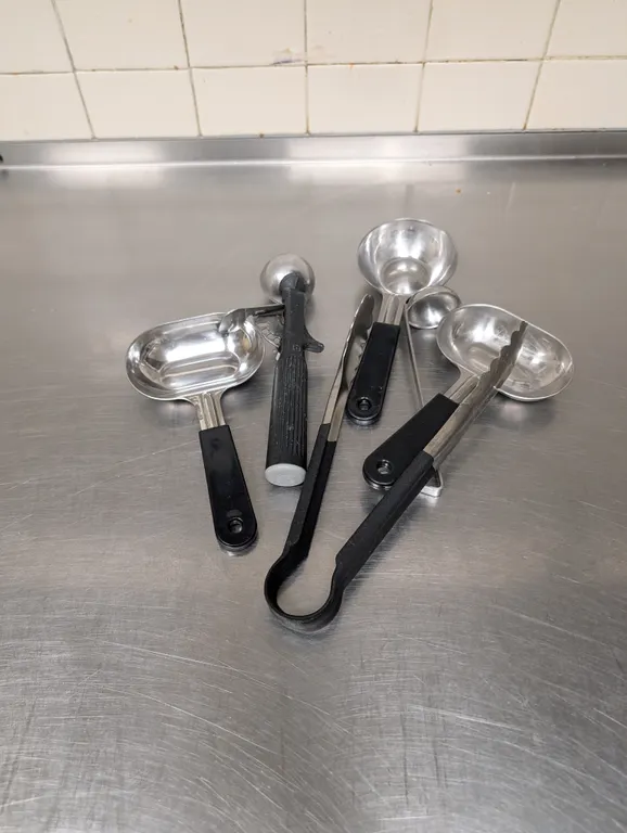 Assorted Smallware Utensils