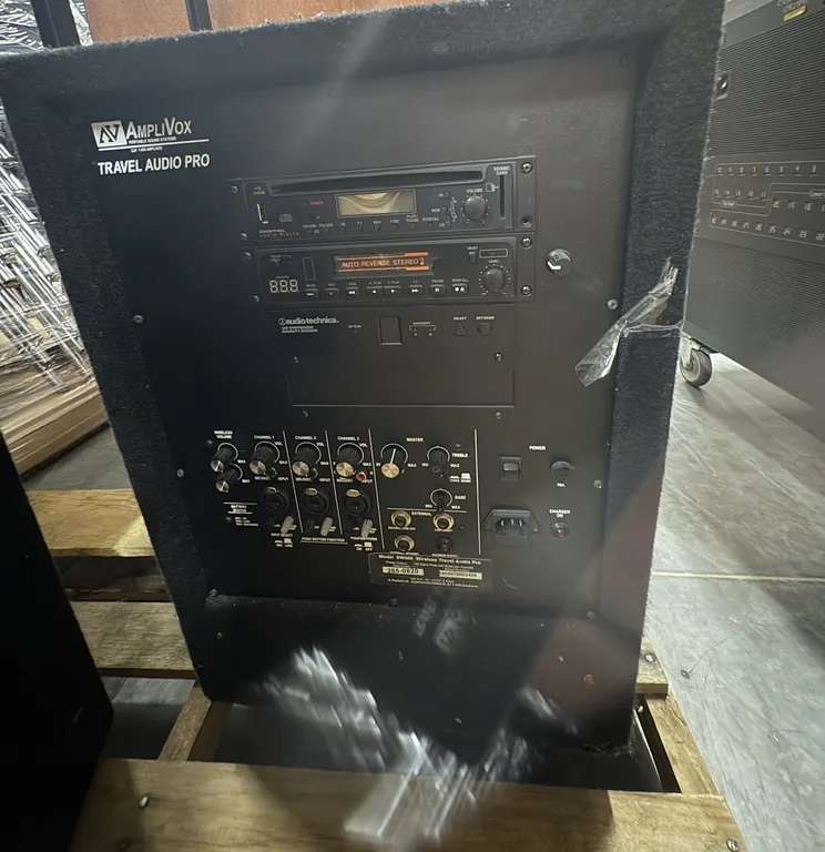 Amplifier and Speakers