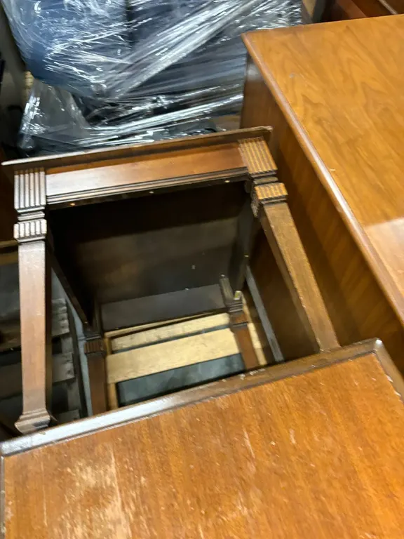 Desk & End Tables