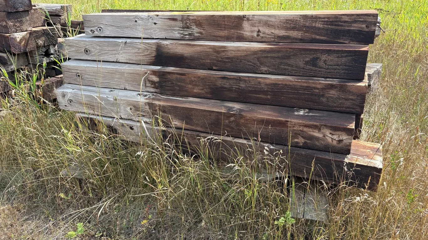 Approx. (50) 8x6 Timbers