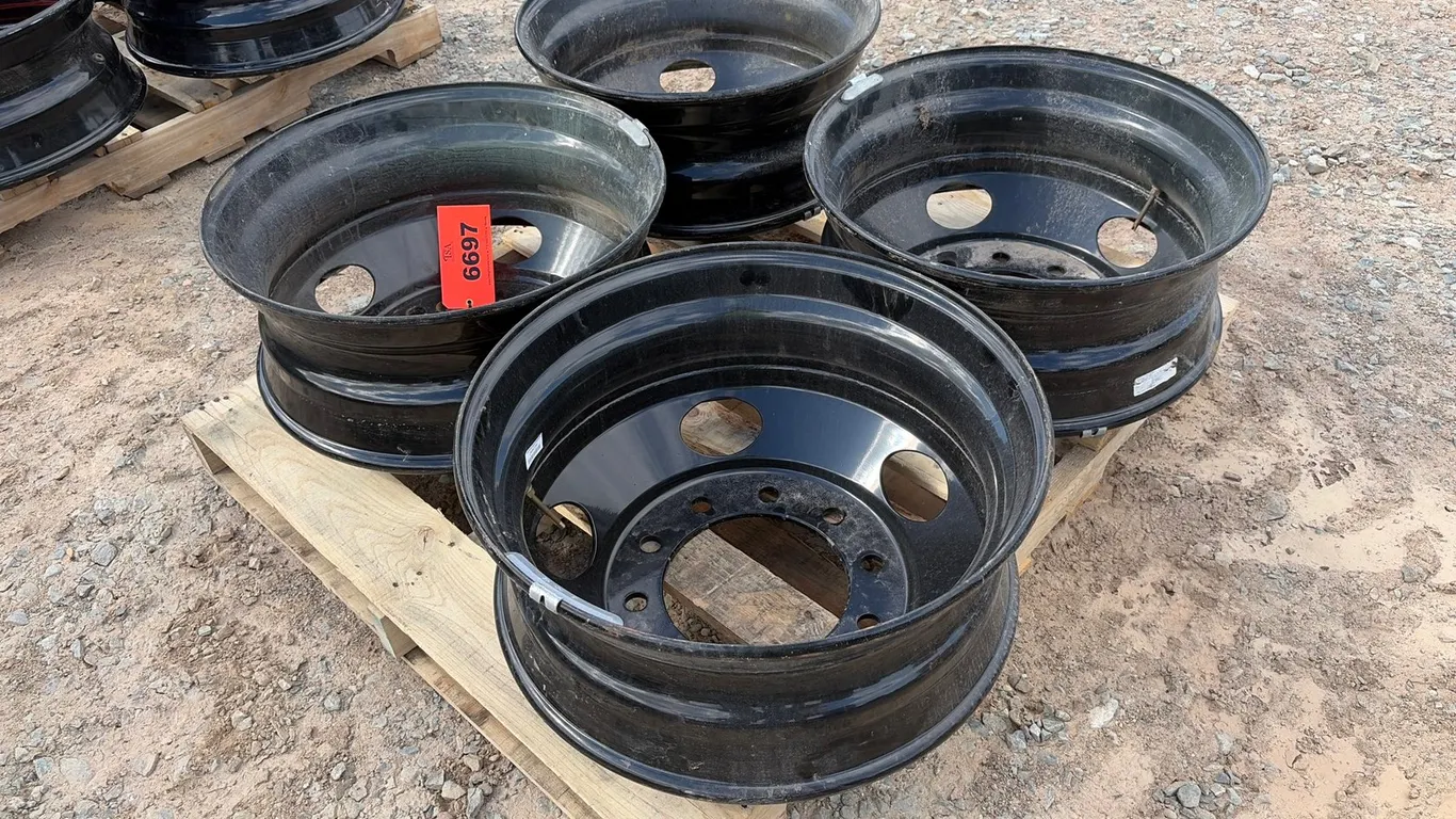 (4) 22.5" Rims