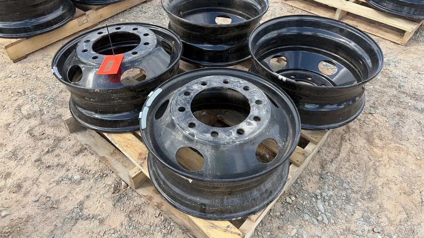 (4) 22.5" Rims