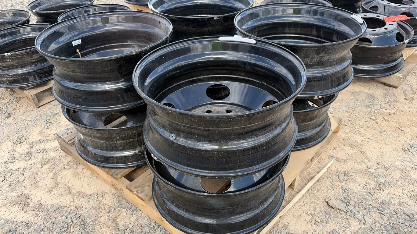 (8) 22.5" Rims