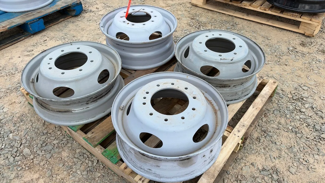 (4) 19.5" Rims