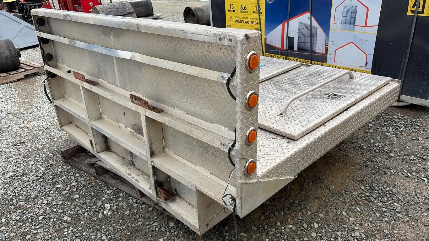 Merritt Semi Headache Rack
