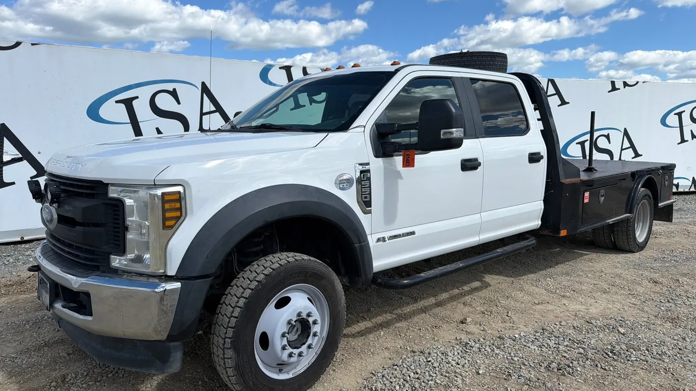 2019 Ford F-550 4x4 Flatbed Pickup Truck