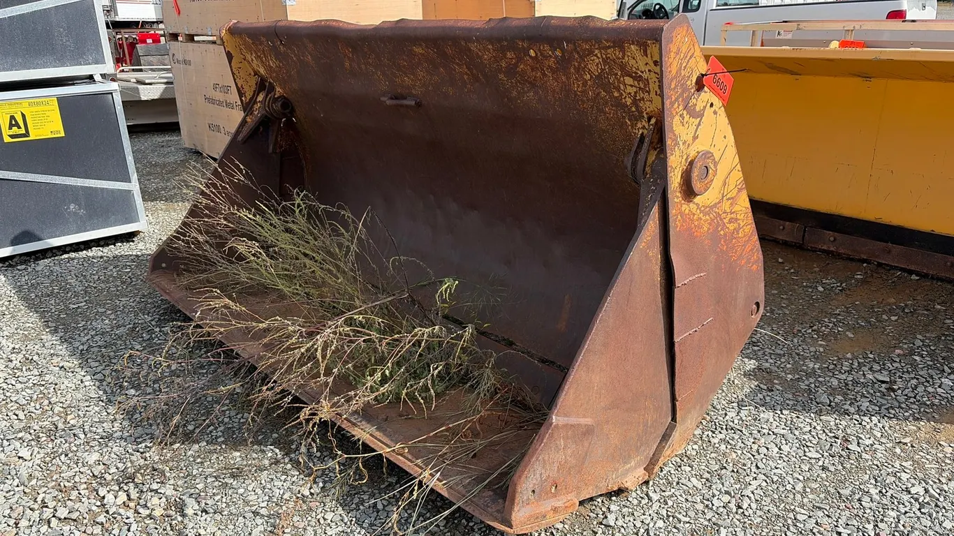 Approx. 102" Loader Bucket