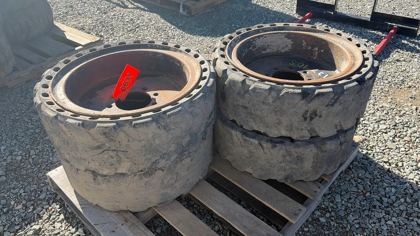 (4) Milemax Cushion+ 31x10-20 Tires W/Rims