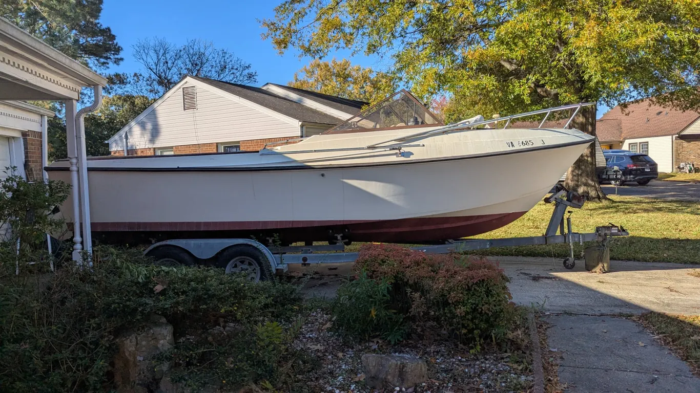 1978 Aqua Sport 22.2 Family Fisherman Cuddy Cabin Boat with Trailer