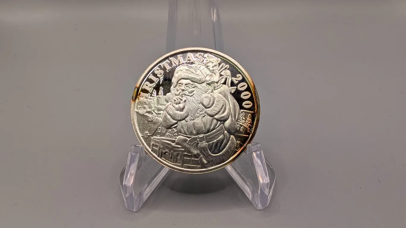 2000 Christmas Commemorative 1 Troy Oz .999 Fine Silver Round