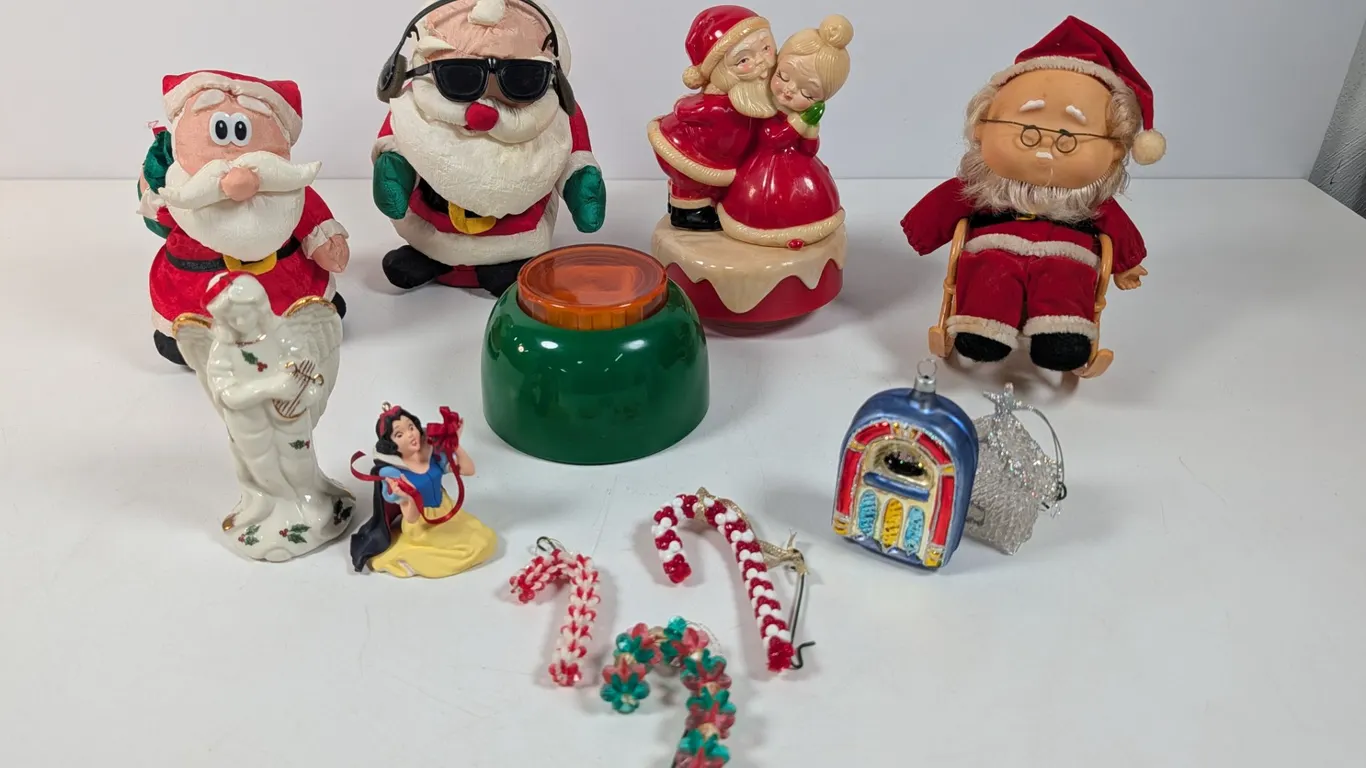 Collection of Vintage Christmas Decor & Ornaments