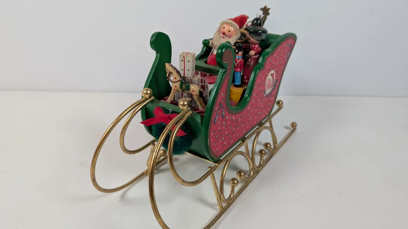 Musical Wooden Santa Sleigh Christmas Decoration