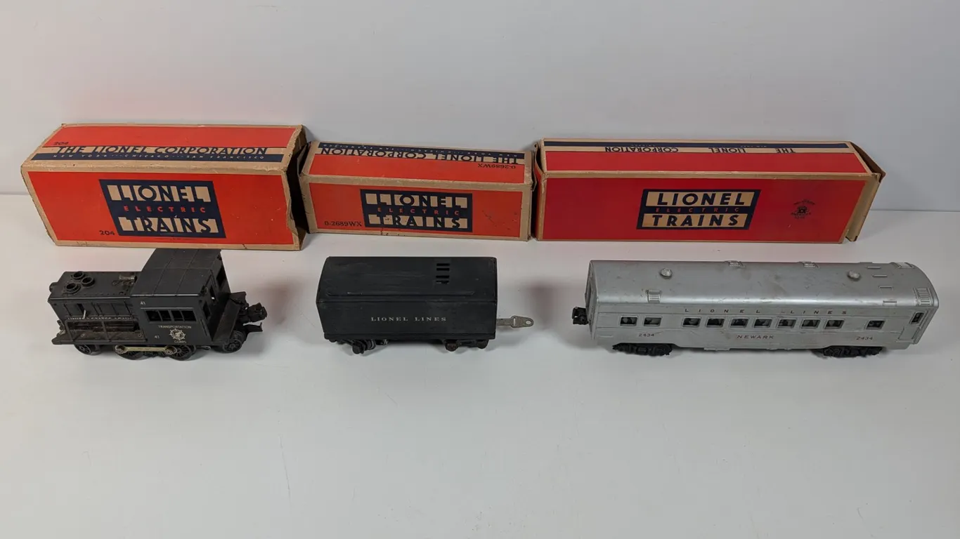 Vintage Lionel Trains with Original Boxes