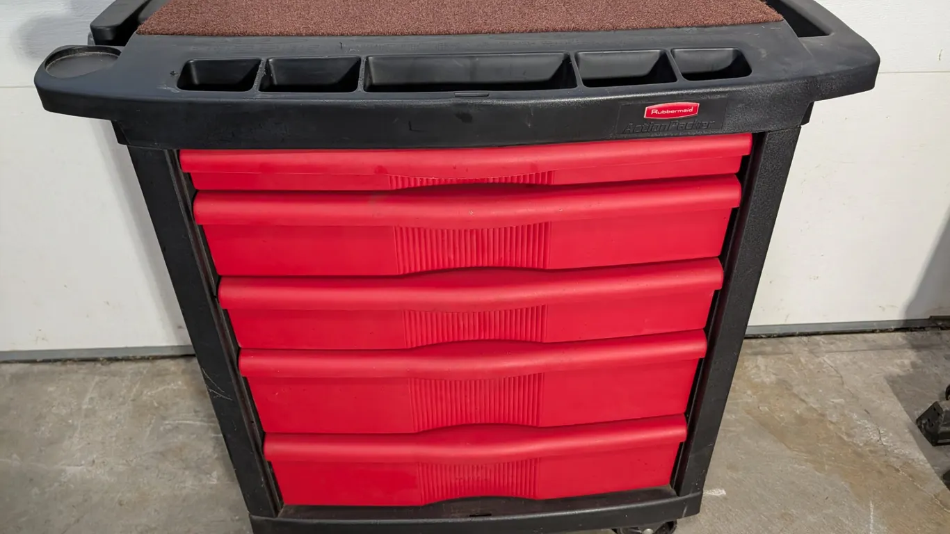 Rubbermaid ActionPacker Rolling Tool Chest