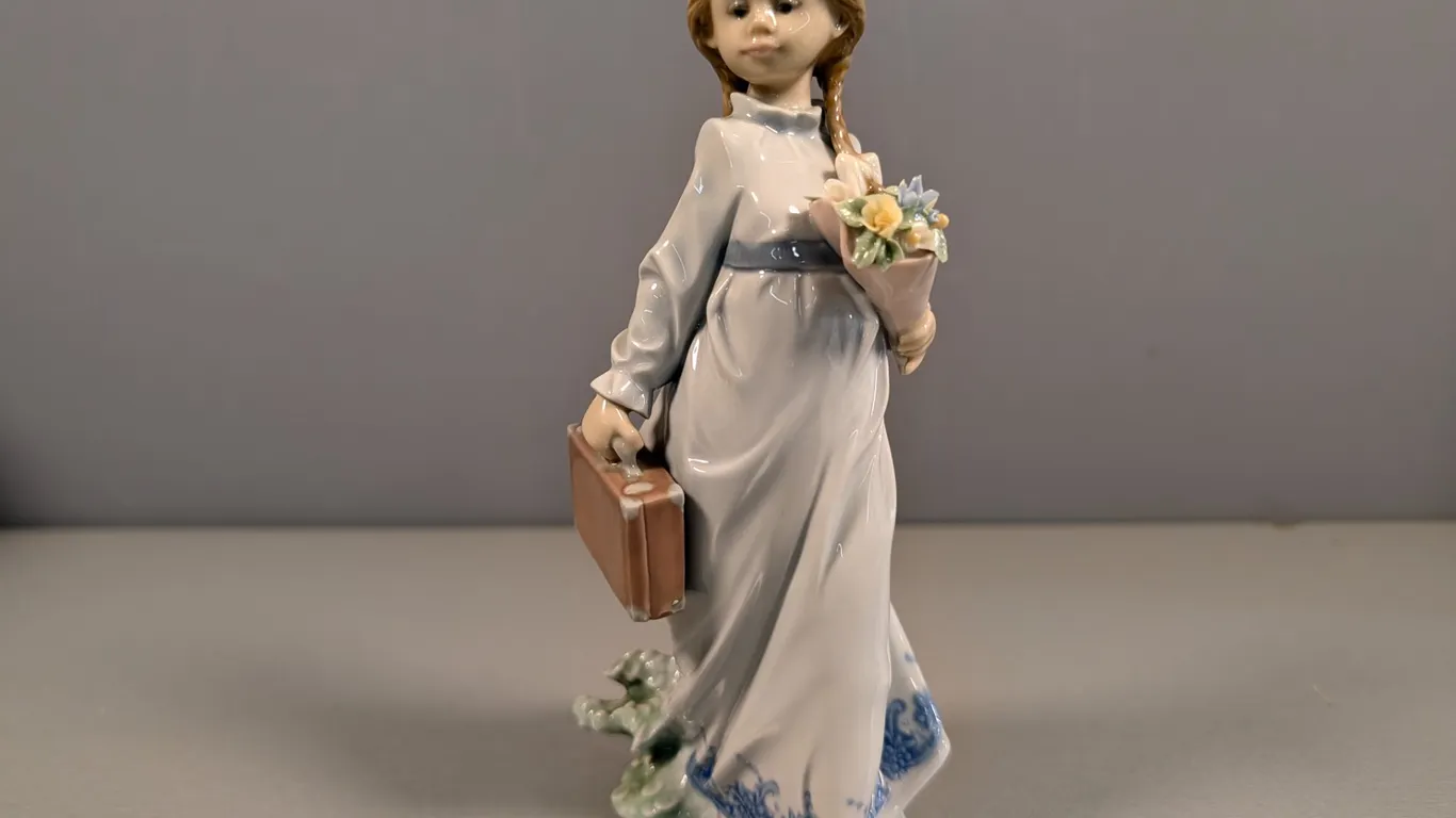 Lladro "A Youthful Excursion" Porcelain Figurine