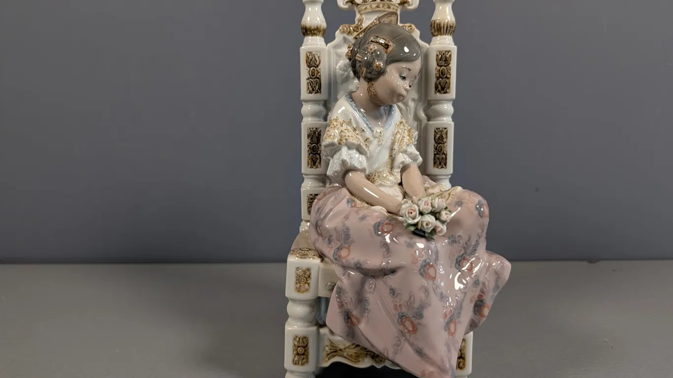 Lladro Girl on Throne Figurine