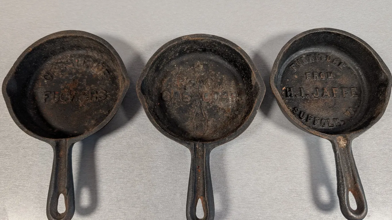 Set of Three Vintage Cast Iron Salesman Sample Pans