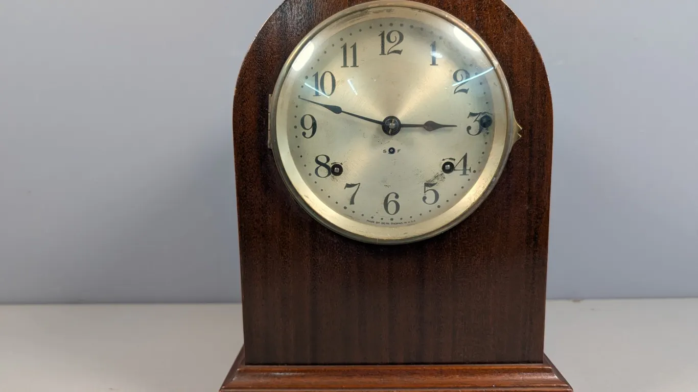 Seth Thomas Wooden Mantel Clock
