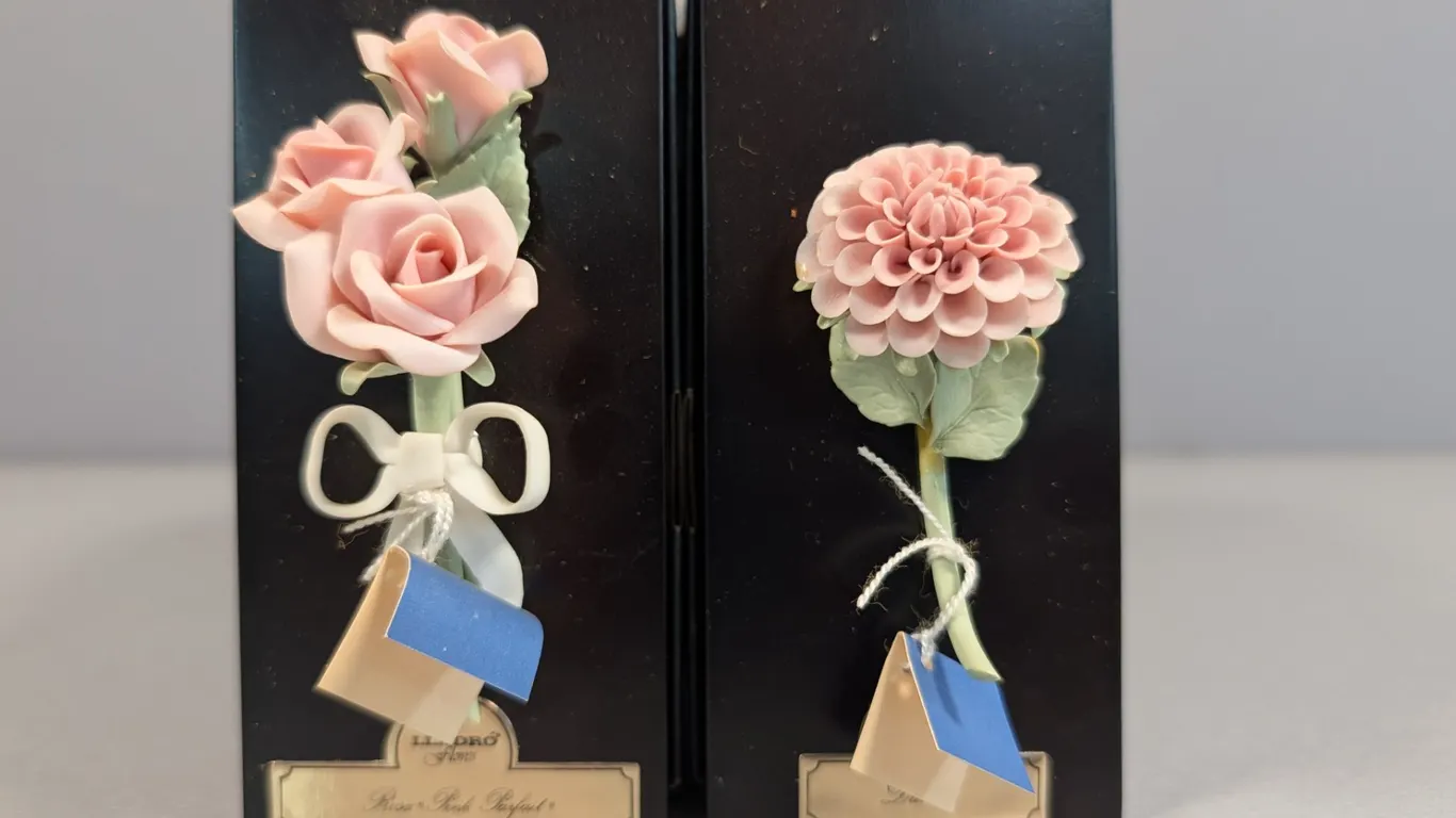 Lladro Flores Porcelain Plaques "Pink Parfait Roses" and "Dahlia"