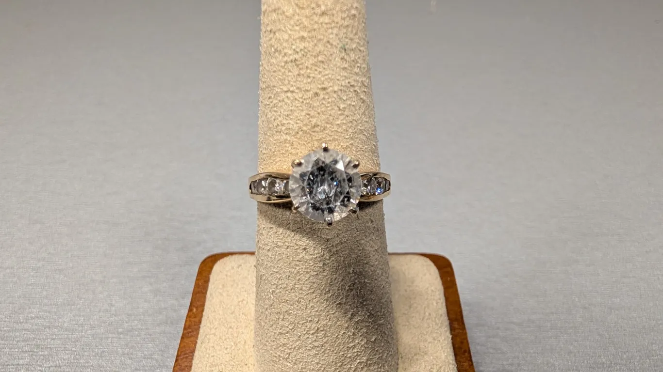 10K Gold Ring with Clear Stone Center