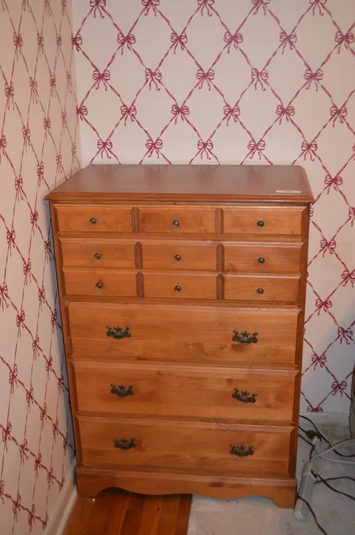 5 Drawer Wooden Dresser
