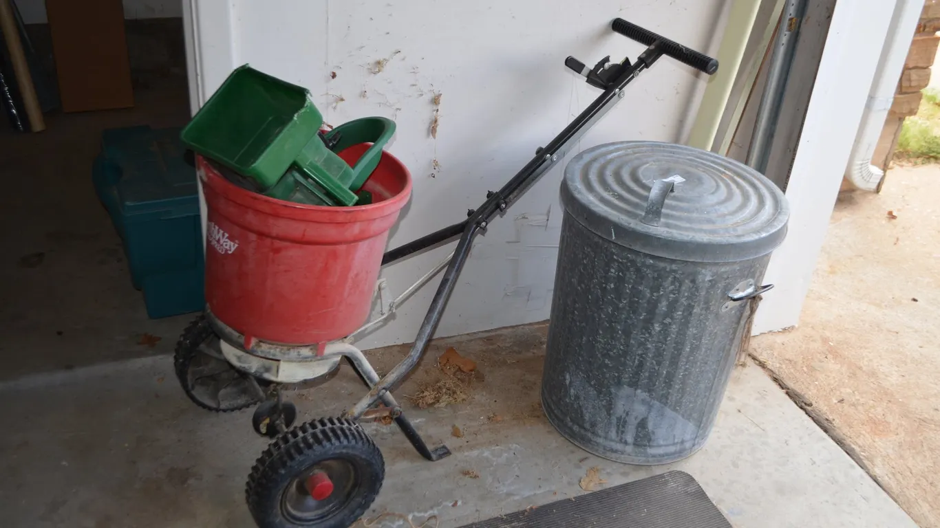 Trash Can, Hand Spreaders, Push Spreader