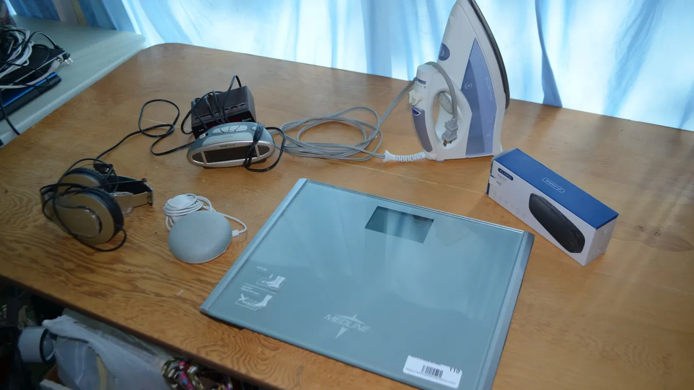 Iron, Scale, Wireless Speaker