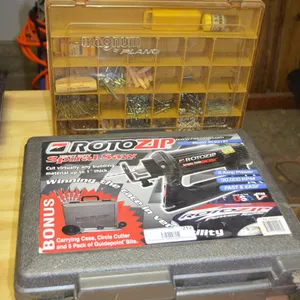 Roto Zip Spiral Saw, Tool Box w/Misc. Fasteners