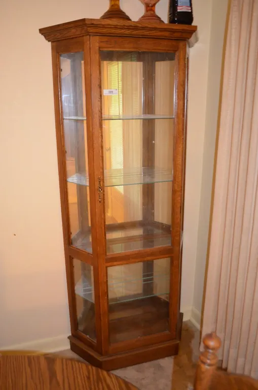 Lighted Hutch