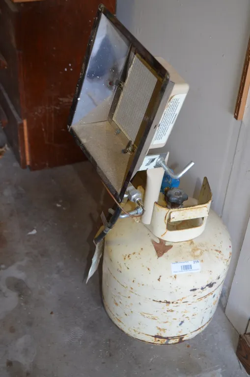 Propane Heater w/ Tank