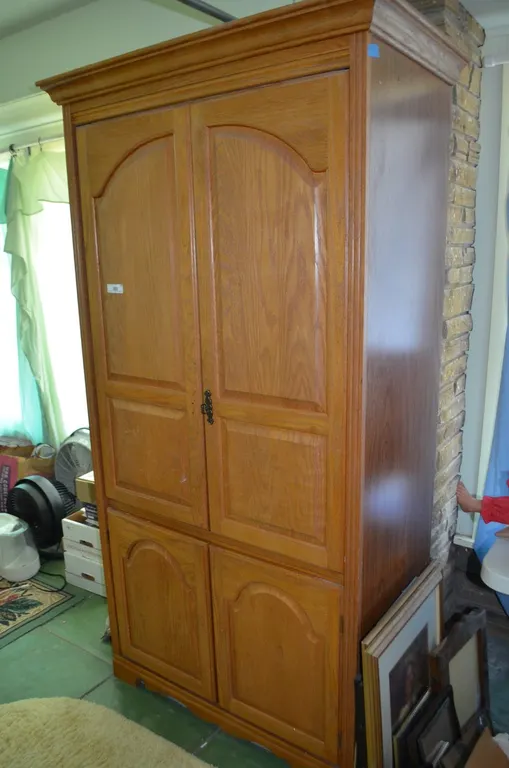 TV Cabinet / Armoire