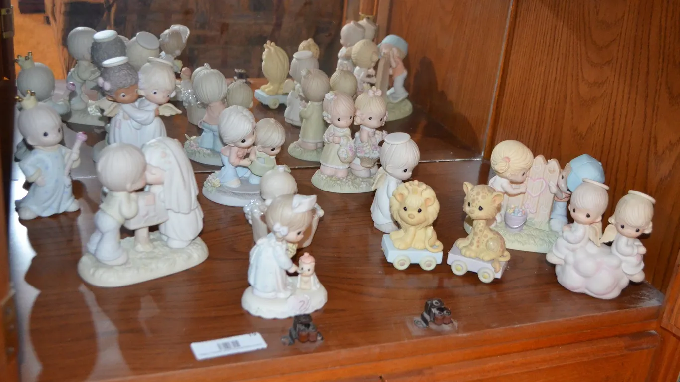 Precious Moments Figurines