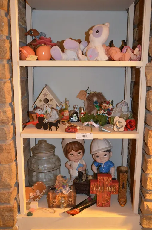 Stuffed Animals, Candles, Figurines,