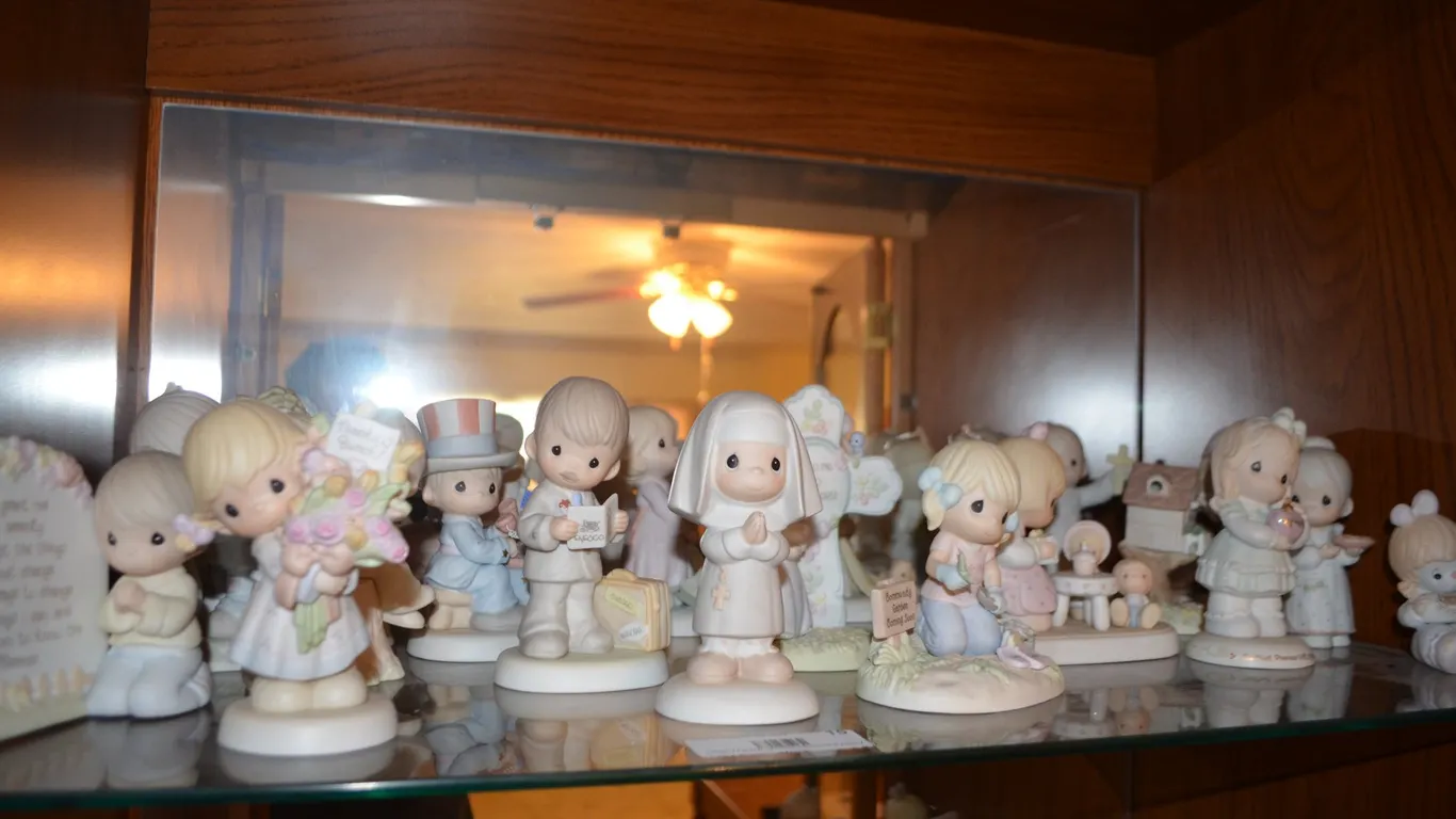 Precious Moments Figurines