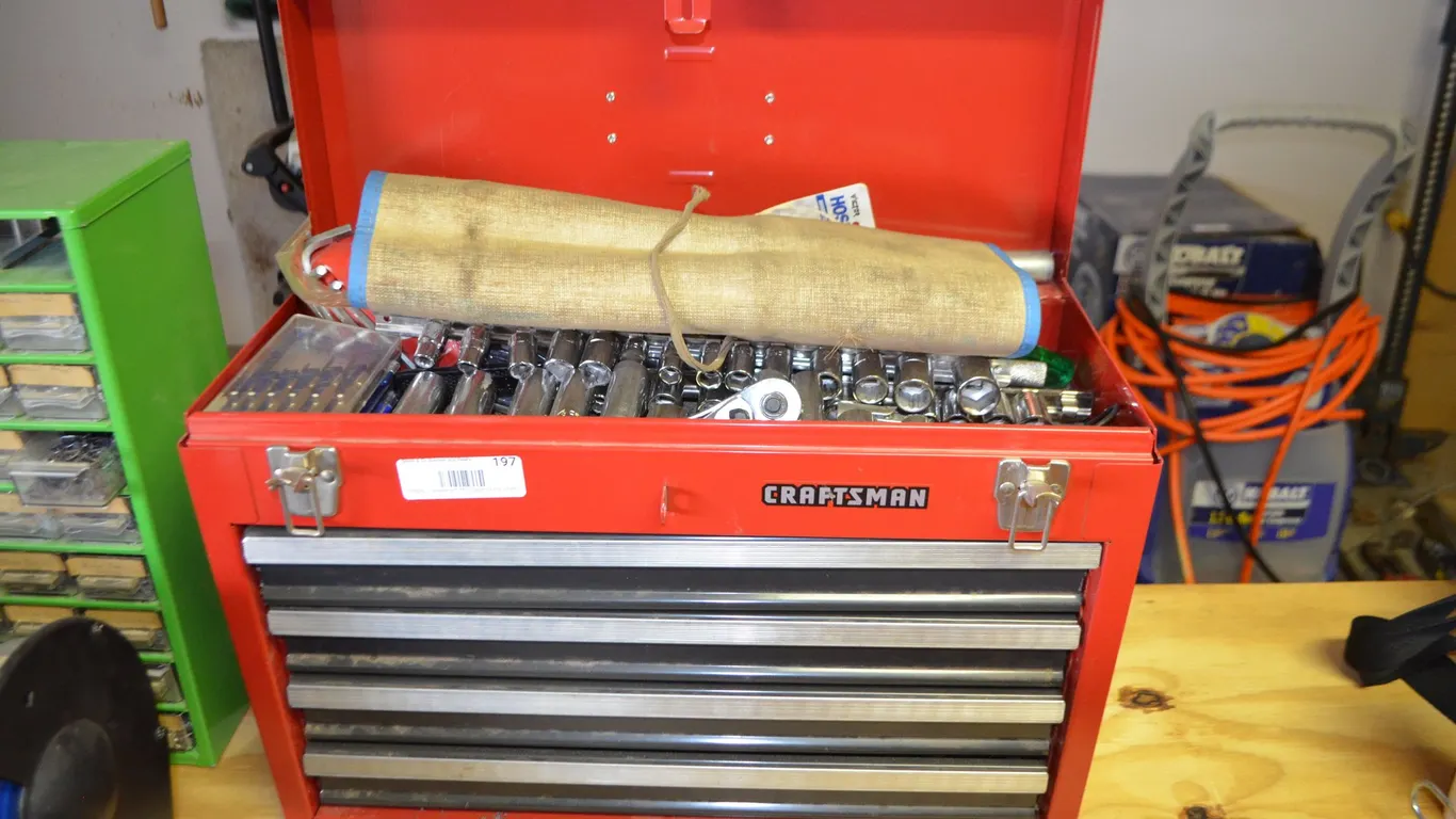 Craftsman Metal Toolbox w/ Contents