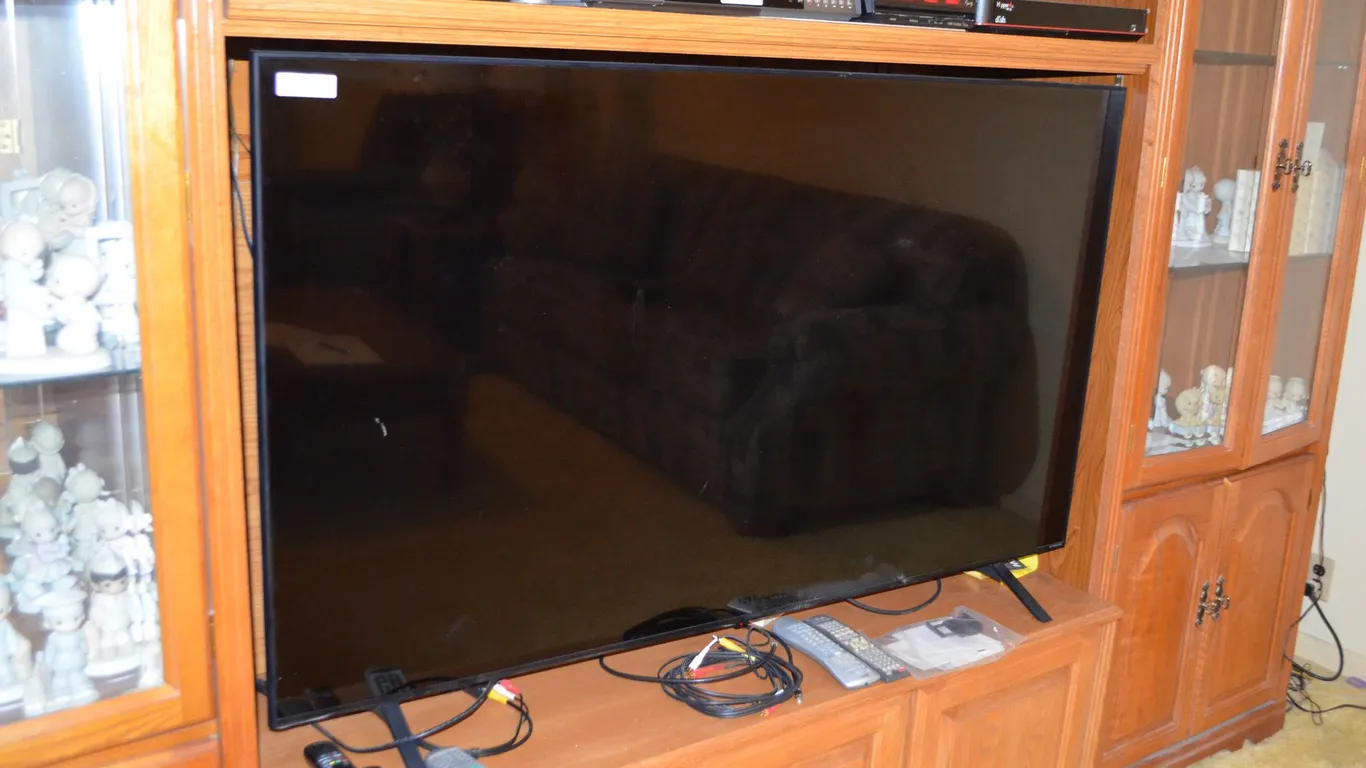 LG 65" TV