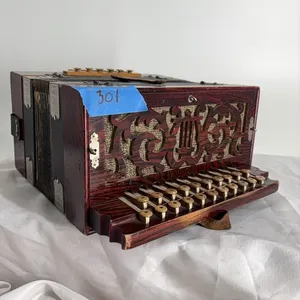 M.HOHNER ACCORDEON