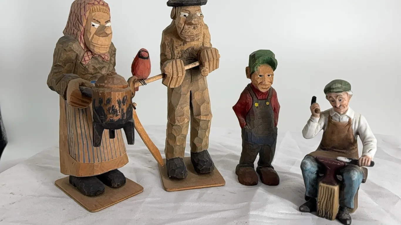 3 WOODEN CARVED PEOPLE-1 PORCELAIN