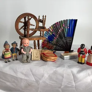 HAND FAN-F&F SALT AND PEPPER SHAKERS-3SMALL DOLLS-MINIATURE CHILDS BIBLE- LEATHER POUCH-MINIATURE WOOL SPINER