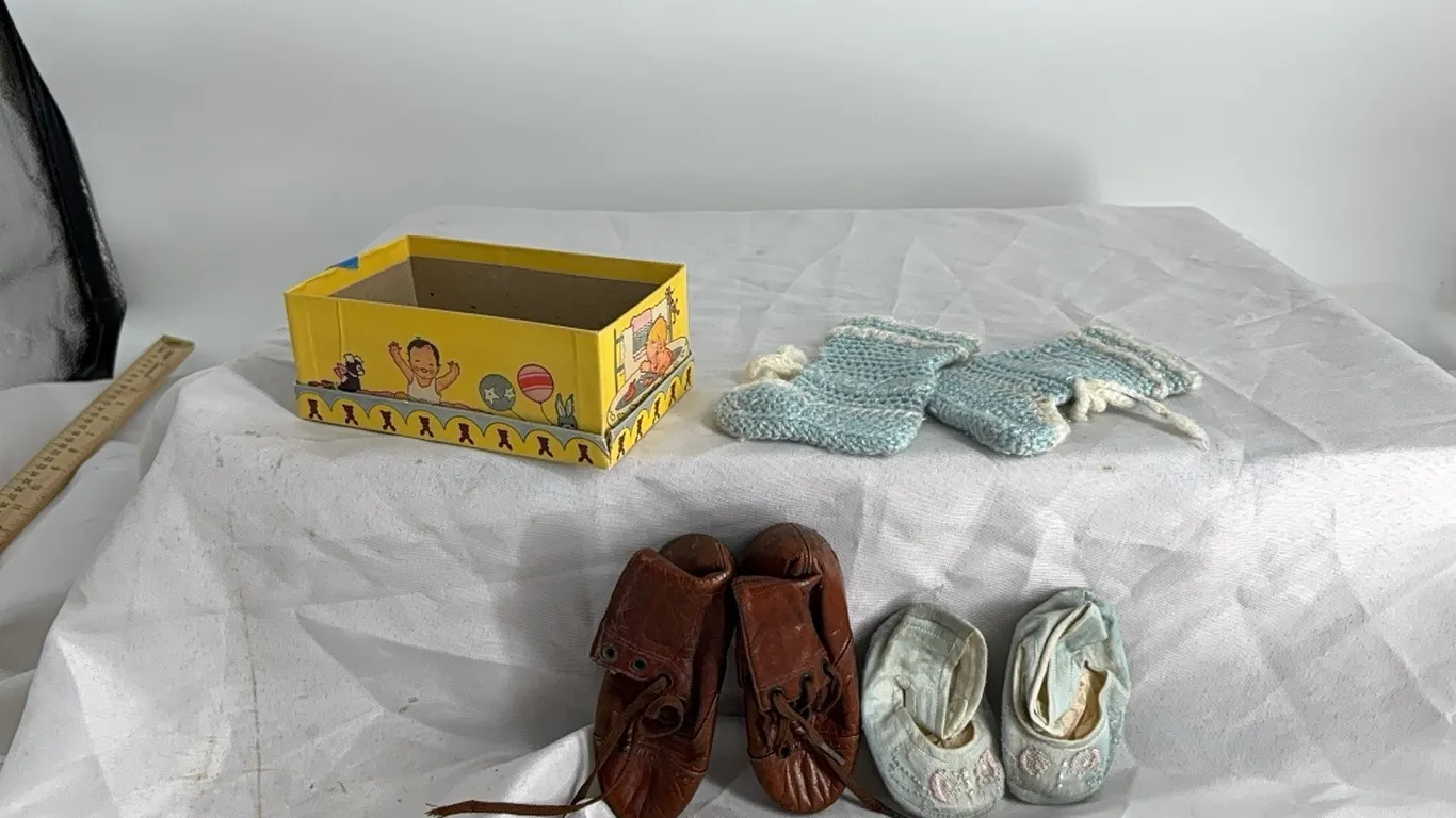 LEATHER BABY SHOES WITH BOX-KNITTED BABY SHOES-CLOTH BABY SHOES
