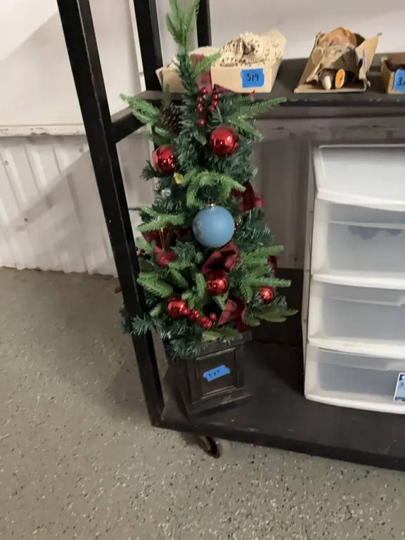 3’ CHRISTMAS TREE IN POT WITH DECORATIONS