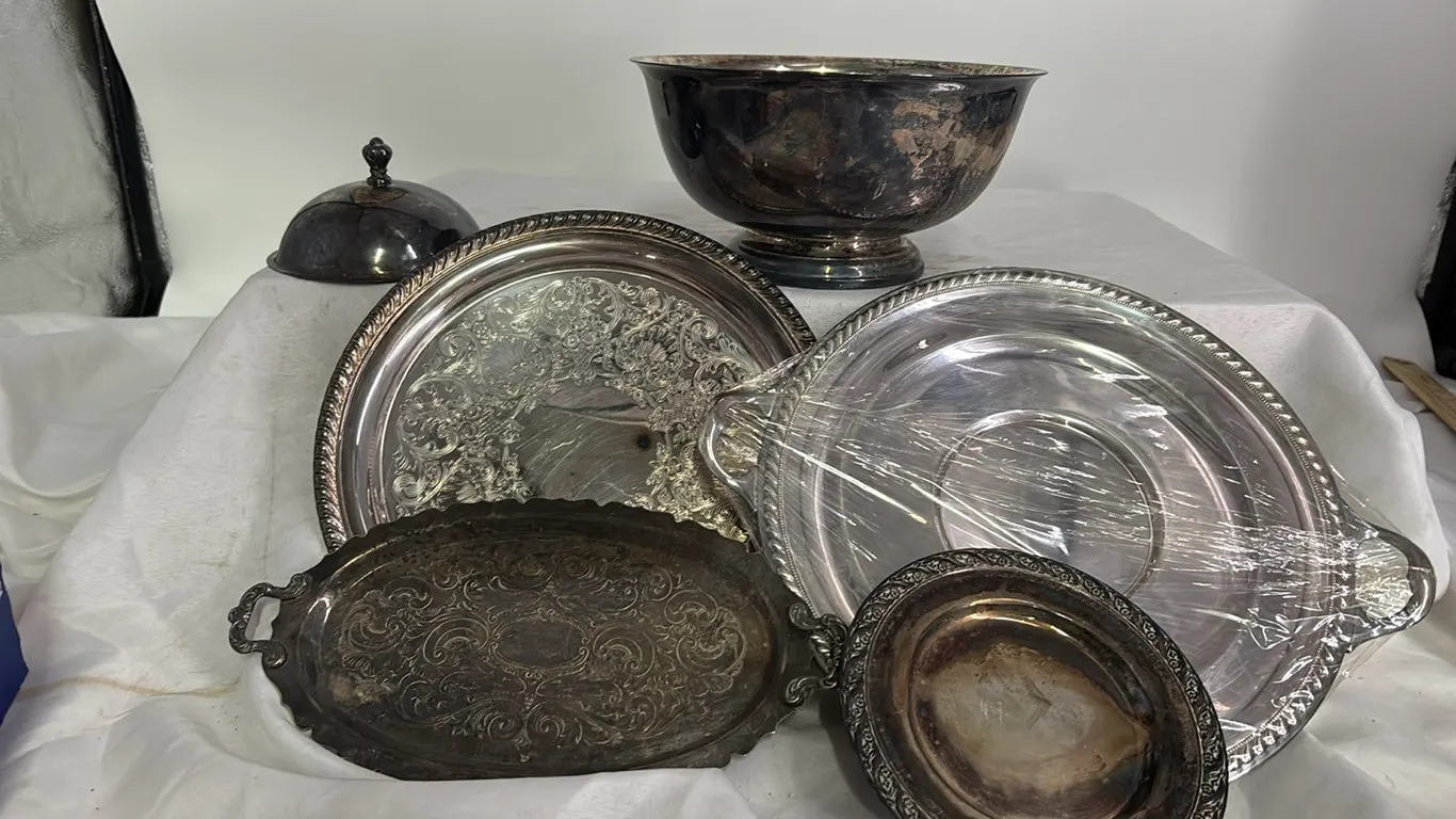SILVER PLATERS-BOWL-LID