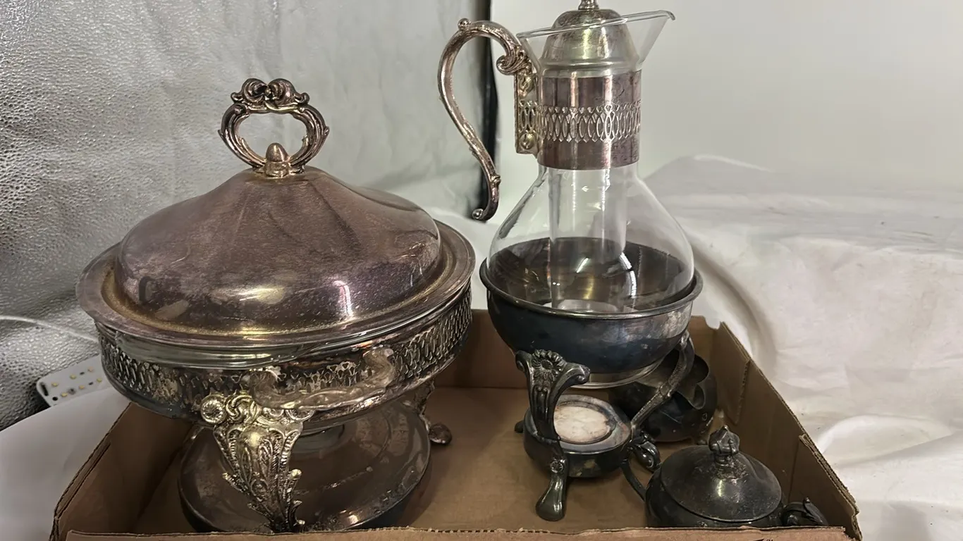 SILVER COFFEE-SERVING DISH-SUGAR AND CREAMER SET