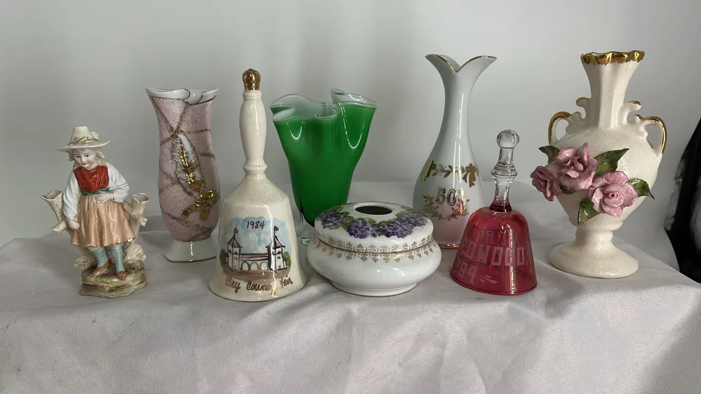 VASES-BELLS-FIGURE